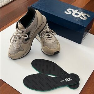 7eventy6ix-X | Retro Sneaker